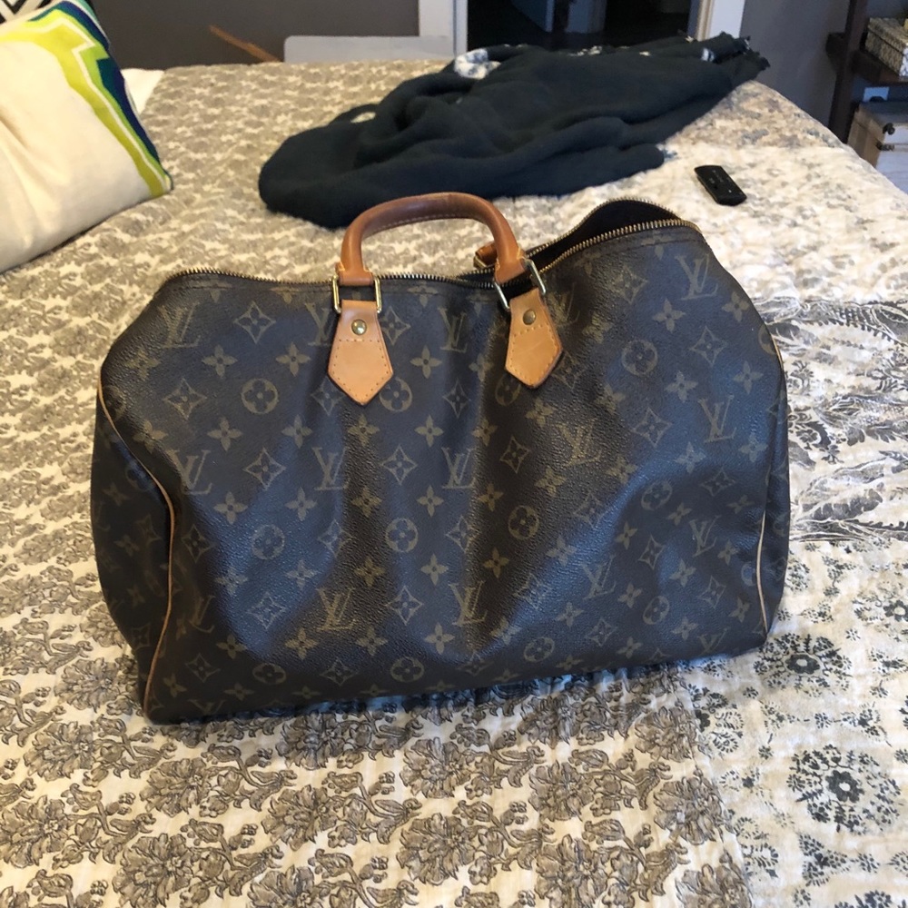 Louis Vuitton speedy 40 no bag or box